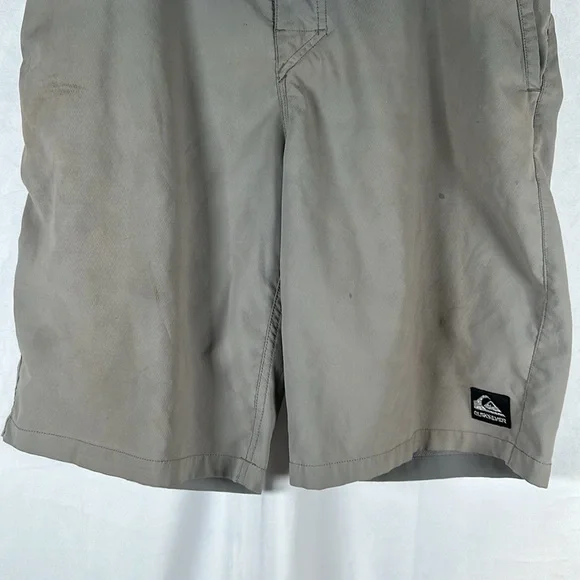QUICK SILVER BORAD SHORTS SIZE(34) - Picture 3 of 6